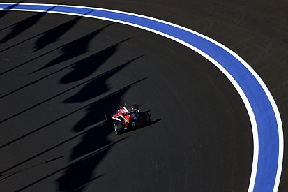A Marussia akkor sem adja fel! Ott akarnak lenni a rajtrácson 2015-ben