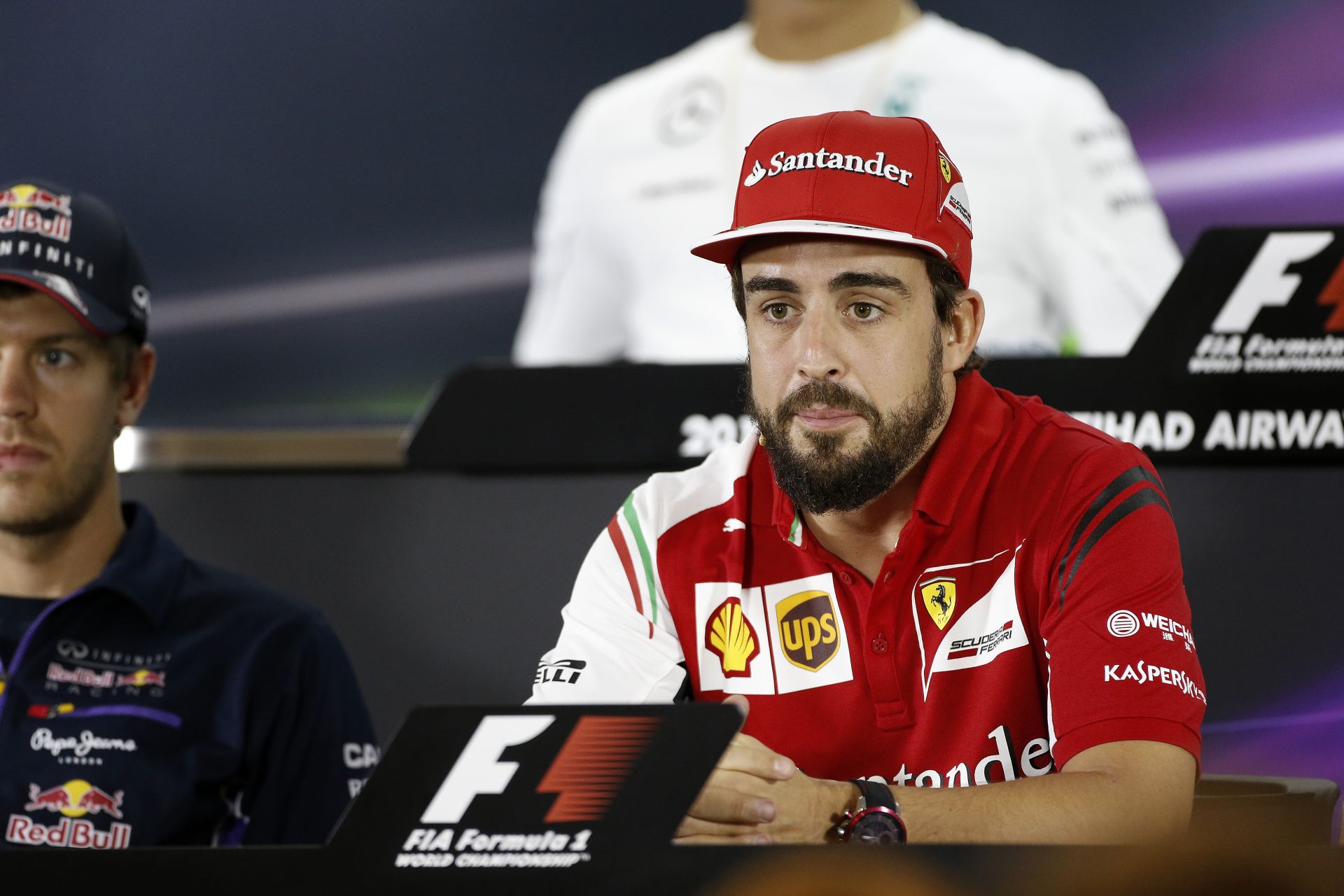 I. János Károly király: Alonso a McLarennél folytatja tovább (Frissítve)