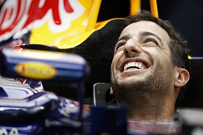 Ricciardo a bokszutcából rajtolván majdnem dobogóra állt Abu Dhabiban