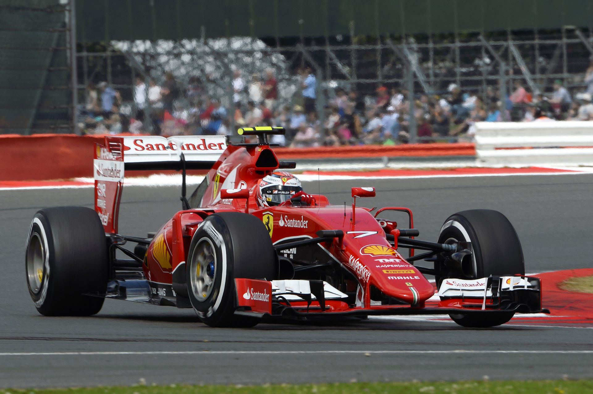 Így tört le Raikkönen első szárnya a Hungaroringen