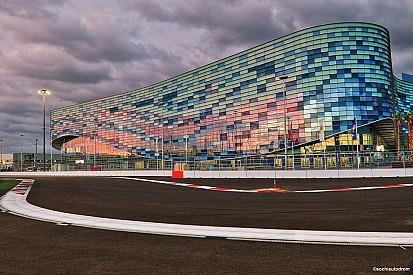 1.7 kilométer közúton, a csúcssebesség 320 km/óra körül: következik az Orosz GP!