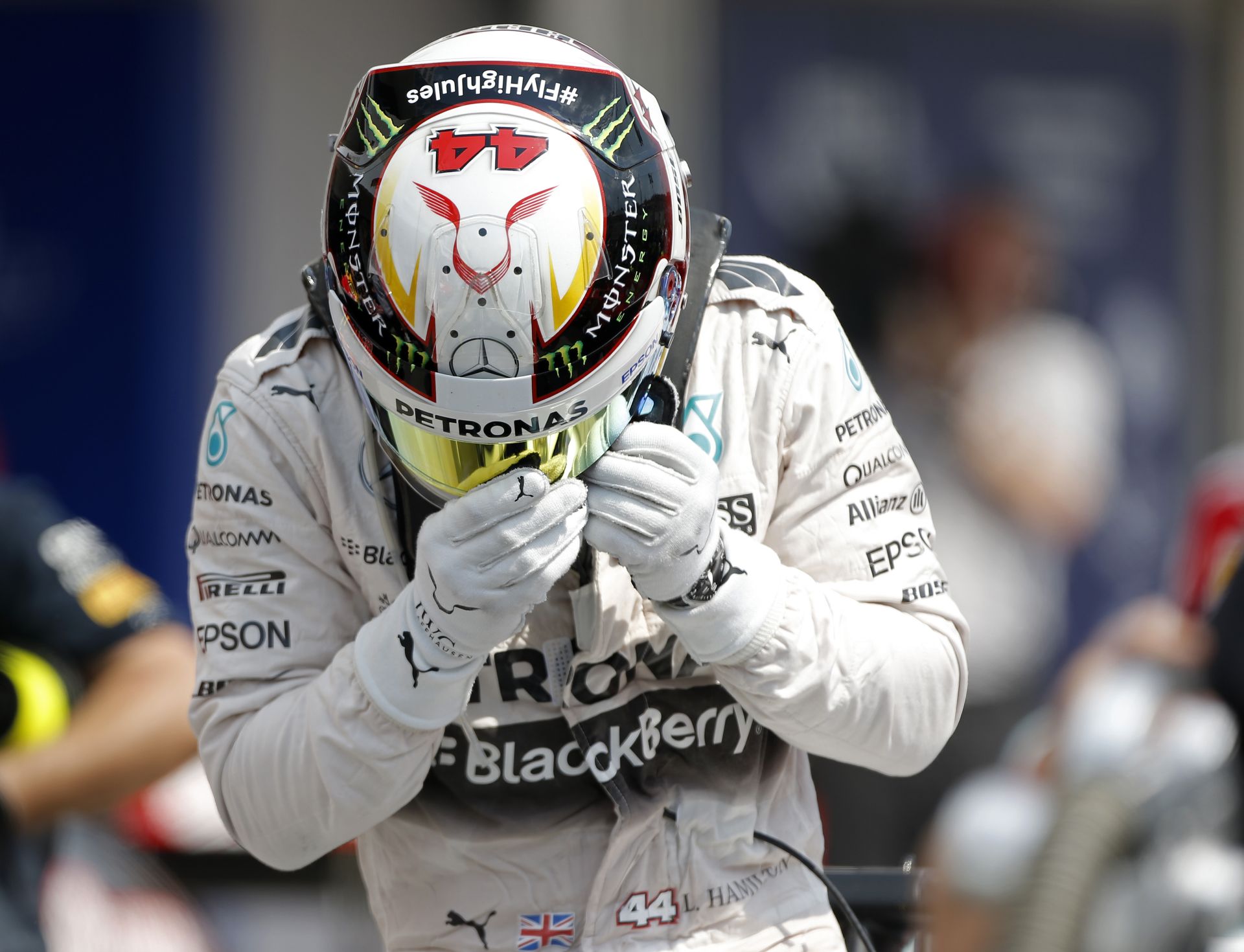 Hamilton rajtelsőségét érő köre a 30. Magyar Nagydíjról a Mercedesszel