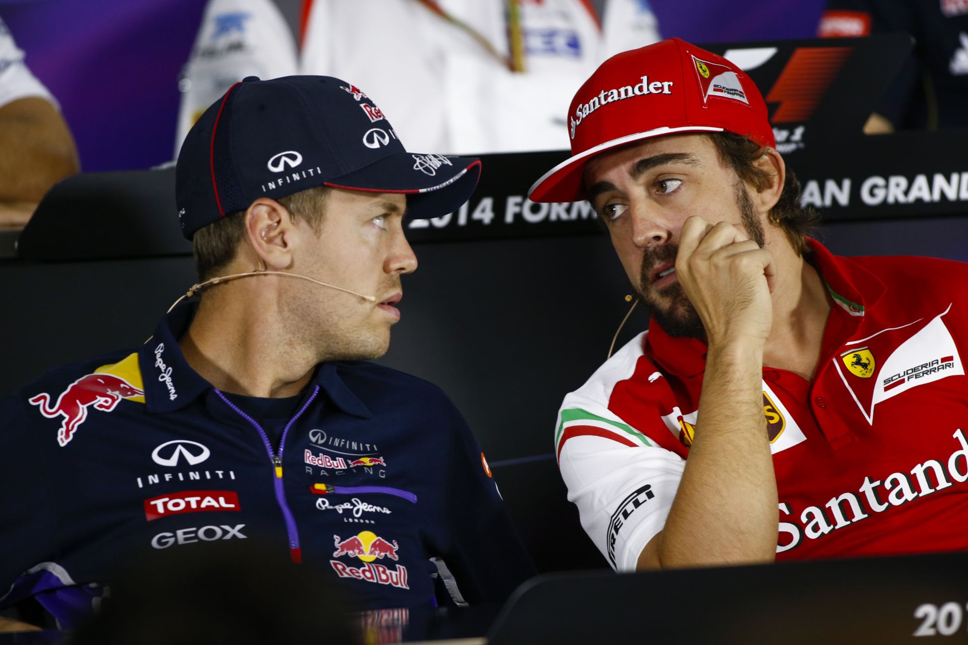 Alonso elbukott a Ferrarinál, Vettel biztosan bajnok lesz Maranellóban! Kegyetlen a sors, de a német álmodhatja tovább a spanyol