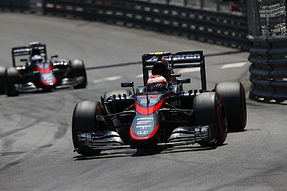 Button nem vesz részt az időmérőn! Újabb motorcsere a McLarennél…
