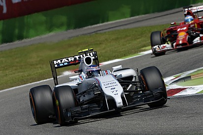 Így vezet a Williams finn csillaga, Valtteri Bottas Monzában