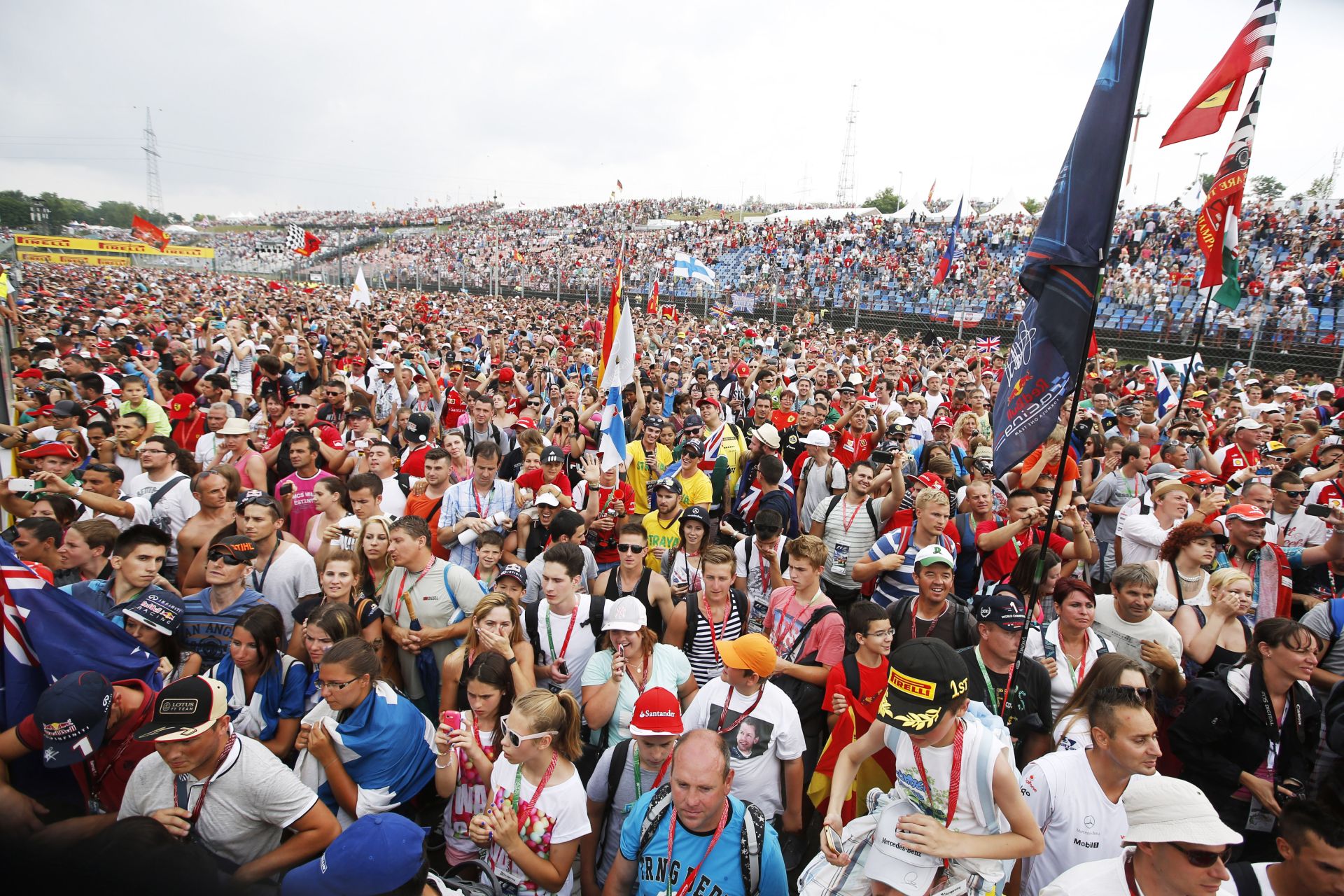 Egyre közelebb az F1-es Magyar Nagydíj! Olcsó diákbérletek! Csapj le rájuk!