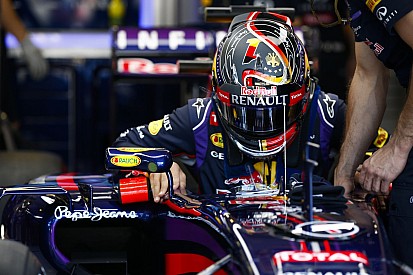 A Red Bull szerint Vettel elsősorban a szerencsétlenségének köszönheti azt, hogy Ricciardo mögött van