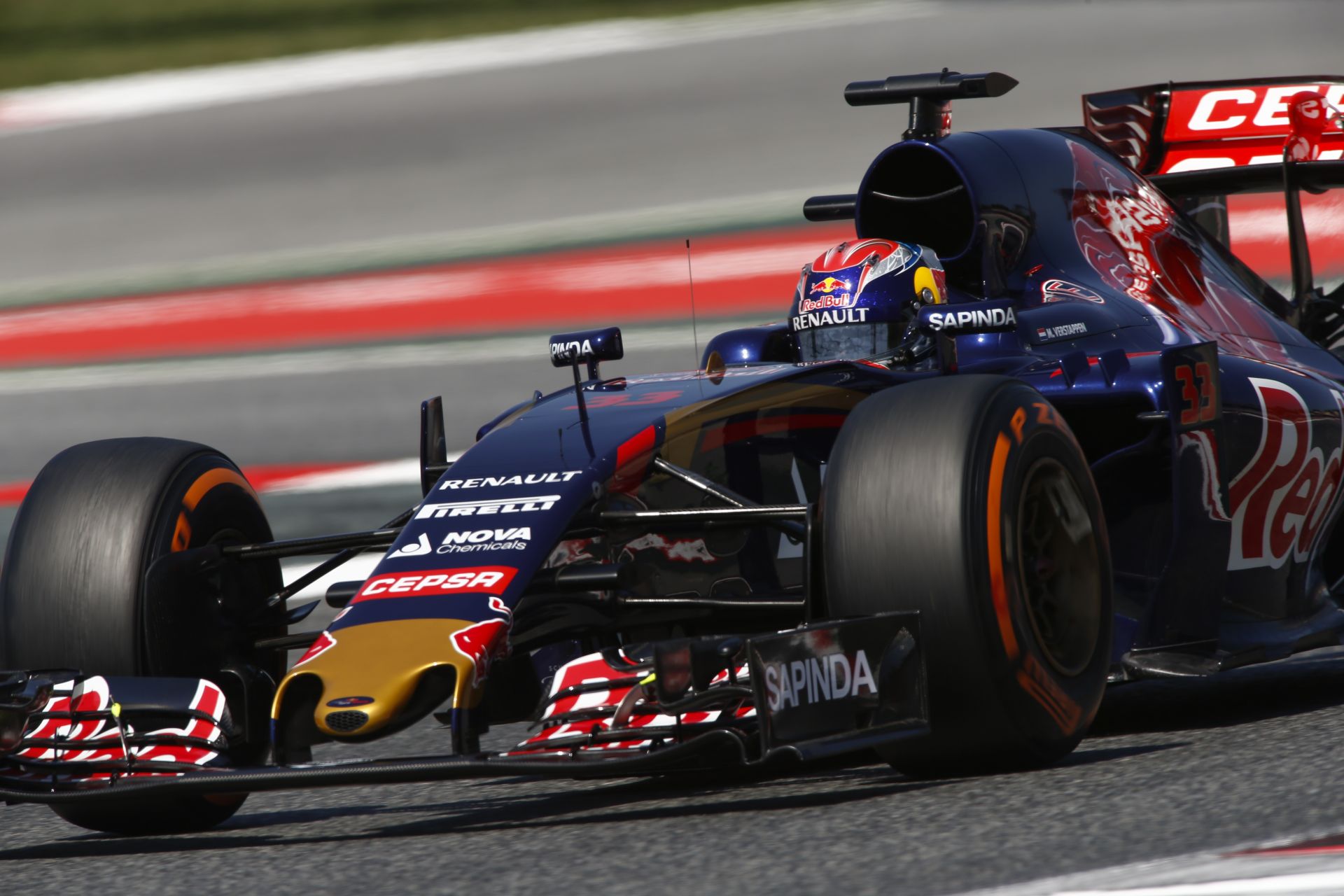 Verstappen nem küzd önbizalomhiánnyal a mai 6. rajthely után Spanyolországban