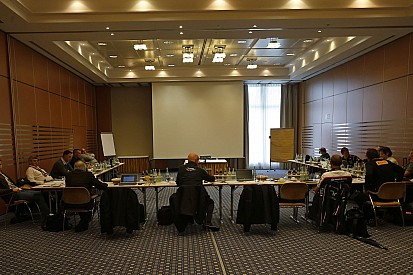 Mit várhatunk a Forma-1-es Stratégiai Csoport holnapi ülésétől?