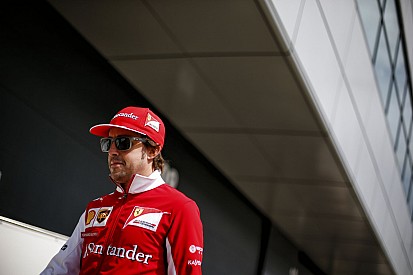 A McLaren-Honda megfeszül, hogy megszerezze Alonsót, aki azonban még a Ferrarival sem tárgyalt a jövőjéről