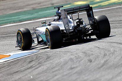 Érdekes: a McLaren is tudta, hogy a Mercedes "extrém" FRIC-kel rendelkezett, de nem köpött