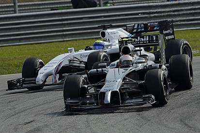 McLaren: Magnussen ártatlan volt a balesetben! Massa valószínűleg nem látta őt