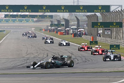 Hamilton joggal, de szükségtelenül helyezte nyomás alá Rosberget
