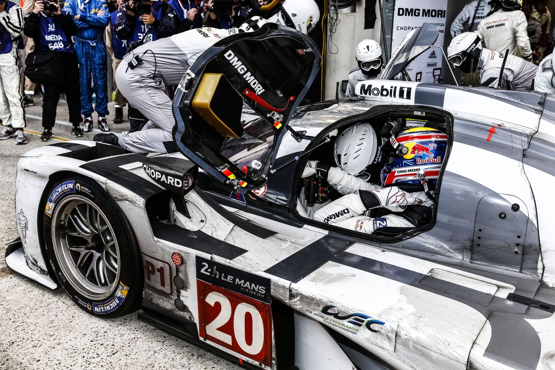 Raikkönen is kipróbálná magát a Le Mans-i 24 órás versenyen