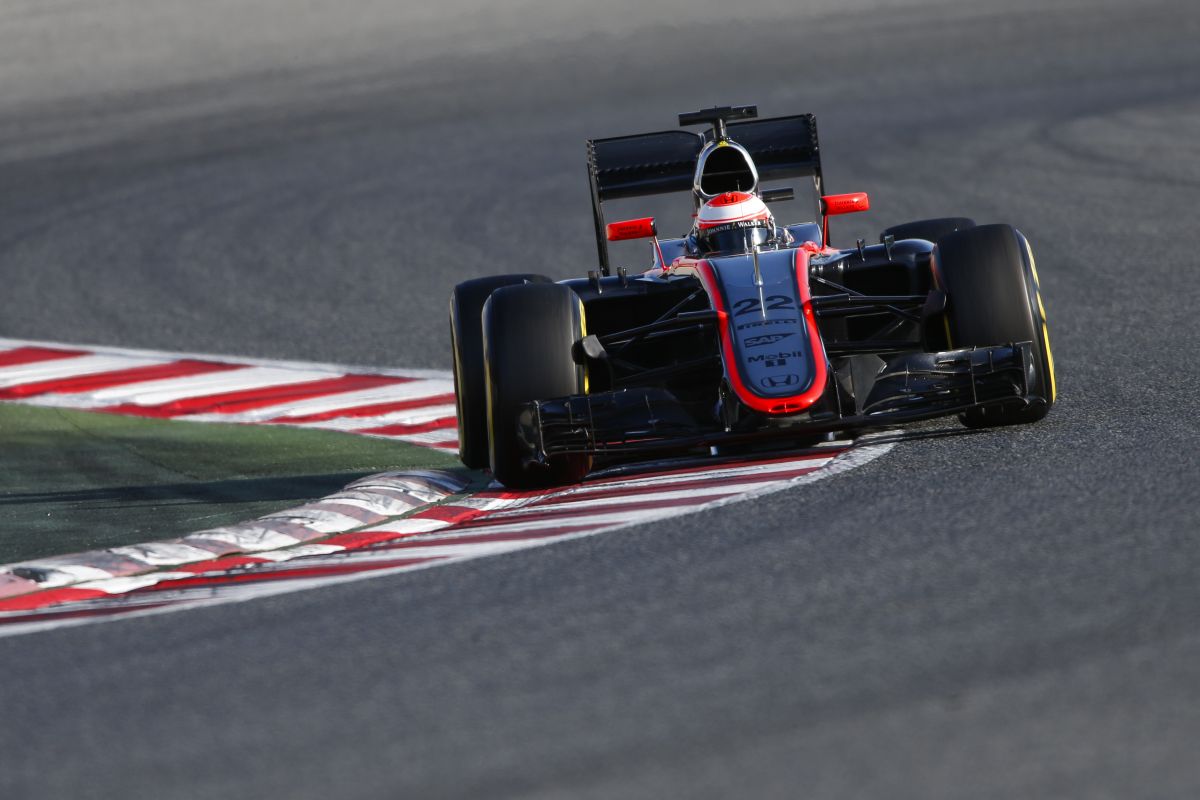 A McLaren tudja, nem lesz sétagalopp a szezon eleje, de