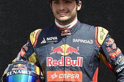 Sainz: Alonso az én hősöm!