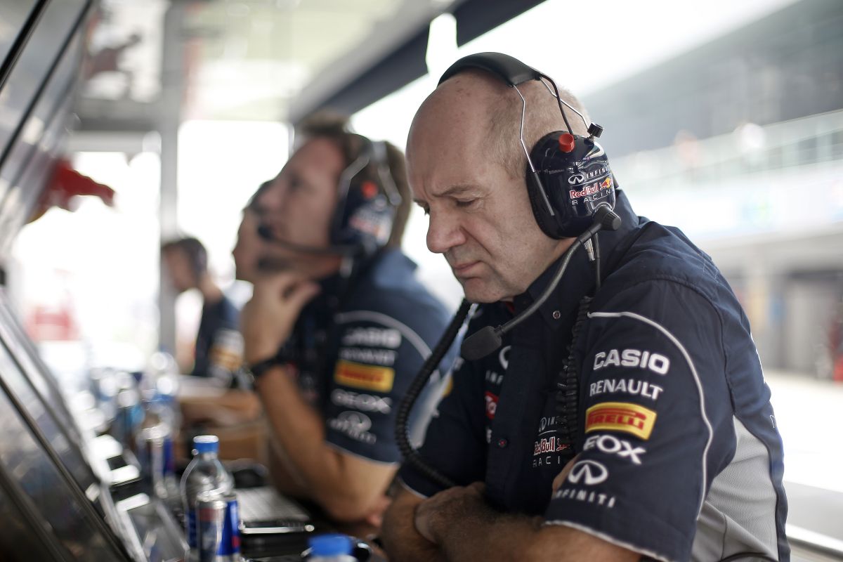 A Mercedes is akarja Newey-t: Lauda ismét ajánlatot tett a mérnöknek