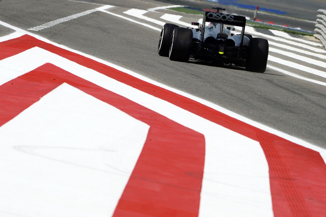 Nem nagy az öröm a McLarennél: talán a verseny reményt jelenthet Bahreinben