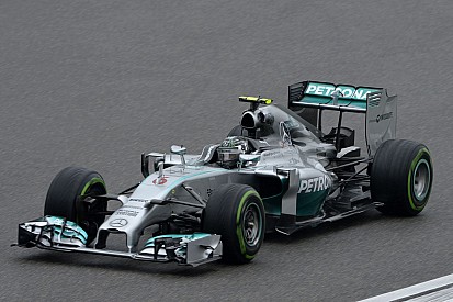 Mercedes: Hamilton kivételes volt, Rosberg csalódást okozott
