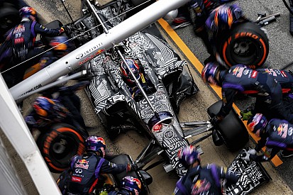Nagyon gyors, de vezethetetlen lehet a Red Bull: Williams, mint második erő? NA NE!!! Ott a Ferrari!