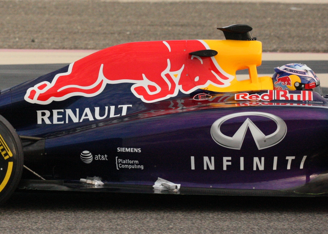 Ricciardo tegnap sem teljes erővel autózott: a Renault a turbón dolgozik