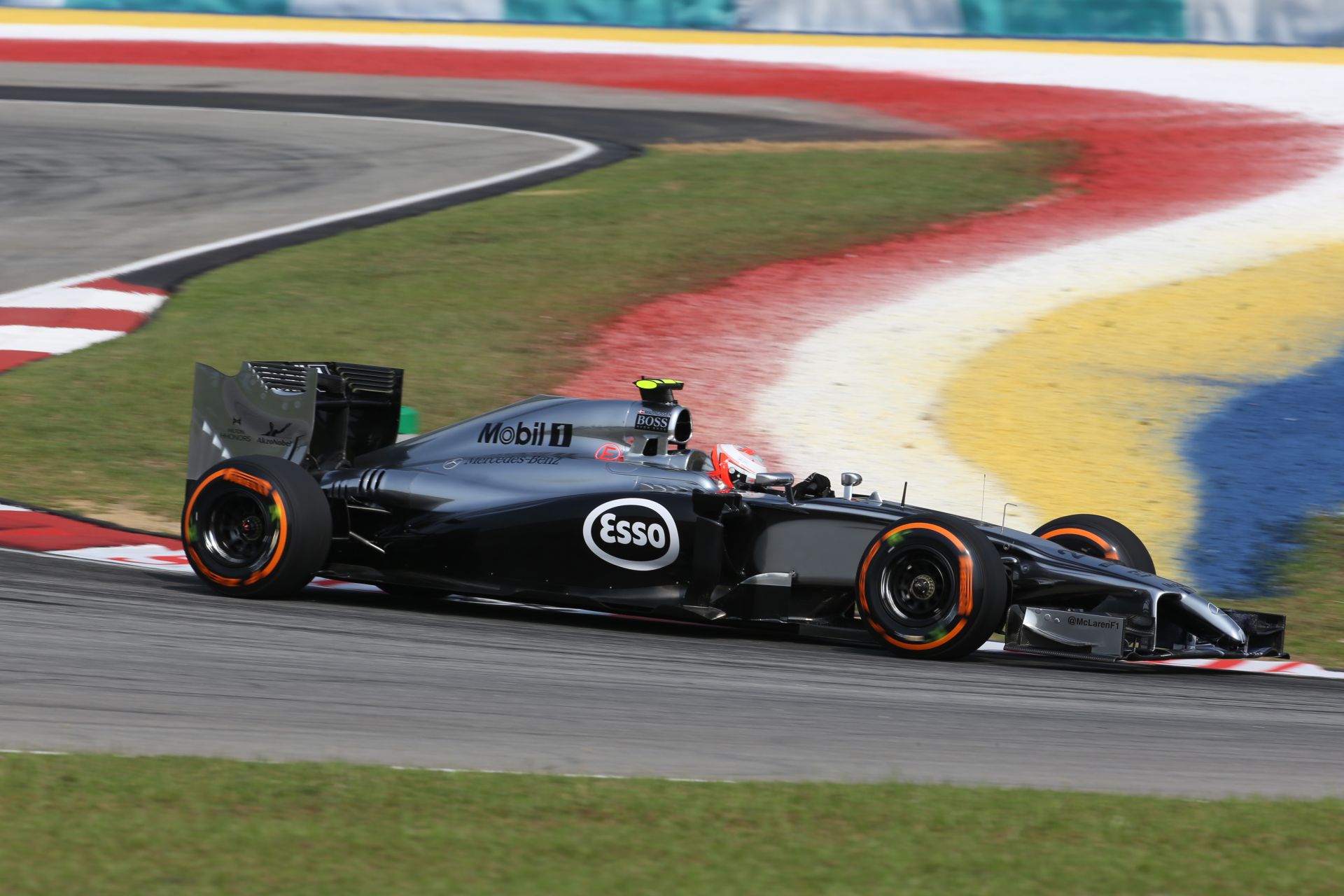 Versenyképes a McLaren, de nem eléggé