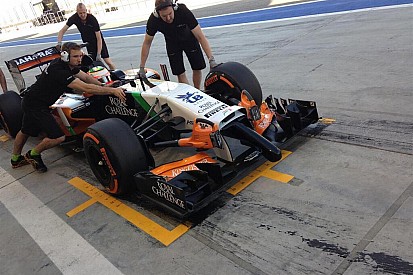 19 kört teljesített ma a Force India: legalább a délelőtt hasznos volt