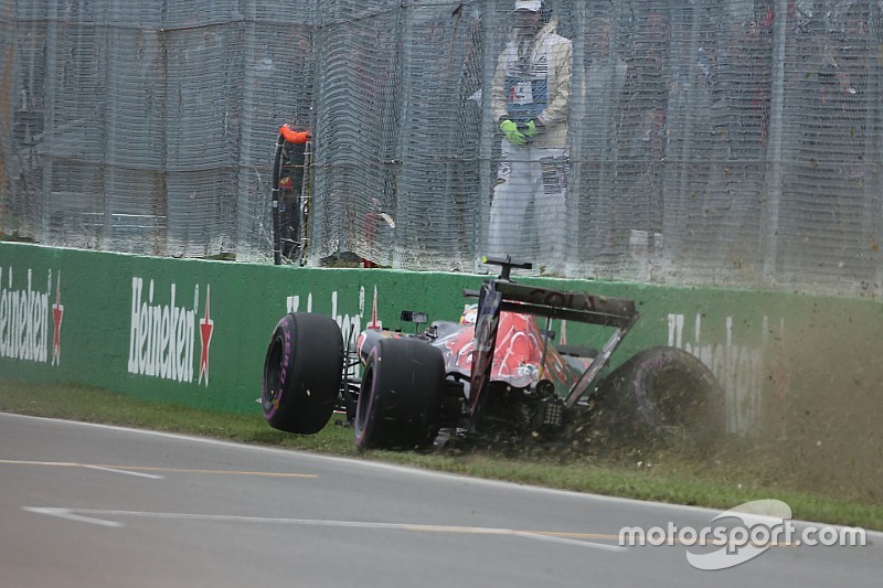 Sainz over crash: “Ik besloot er die ronde vol voor te gaan”