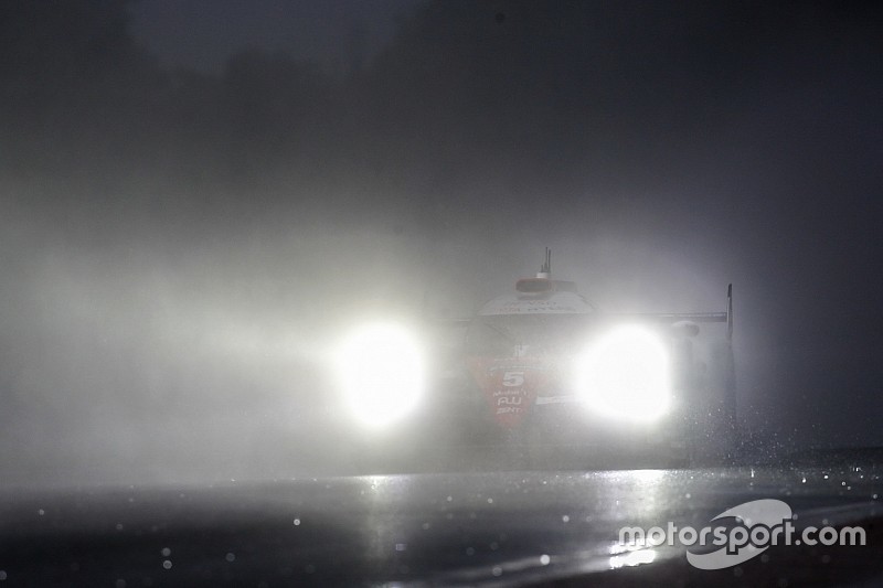 Fotogallery: la pioggia condiziona le qualifiche di Le Mans