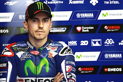Vergelijking chassis levert Lorenzo vrijdag niks op