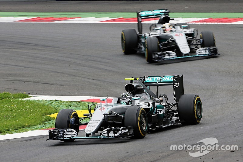 Mercedes evaluará imponer órdenes de equipo a sus pilotos