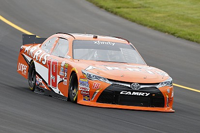 Daniel Suárez saldrá segundo en Kentucky