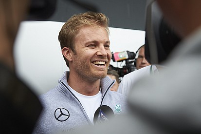 La Mercedes ufficializza il rinnovo di Nico Rosberg