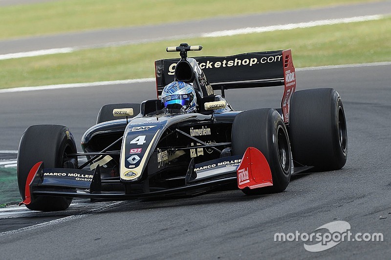 Silverstone F3.5: Nissany gana de forma provisional