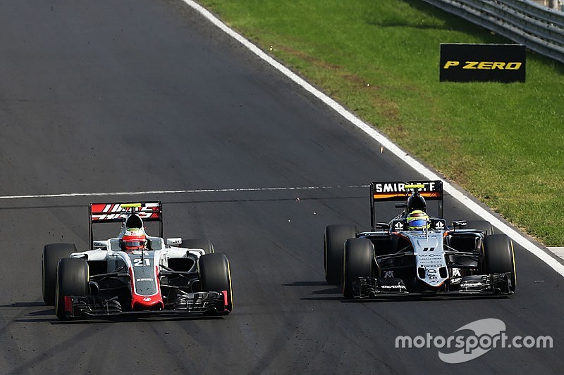 Sergio Pérez no sabe qué pasó en los pits