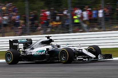 Ermittlungen gegen Lewis Hamilton wegen eines "Unsafe Release"