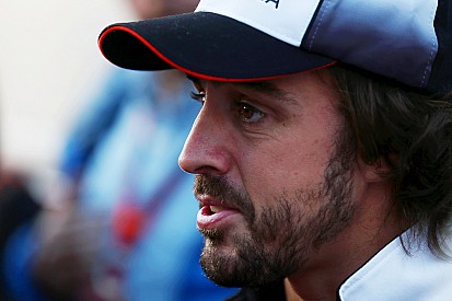 Alonso, esperanzado con el cambio de reglamento para 2017