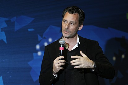 WTCC-baas Ribeiro: "Ik wil geen klasse waar één merk domineert"