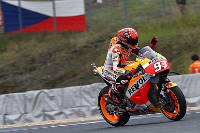 Marquez klopt Lorenzo in strijd voor de pole in Tsjechië