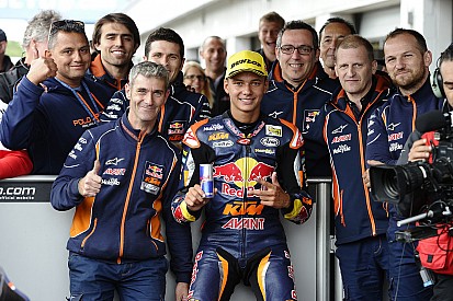 Topshots - 'Bad Boy' Bo Bendsneyder pakt eerste podium