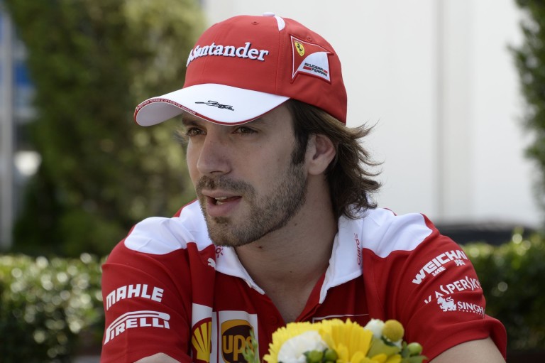 Kémfotókon Vergne a Pirelli tesztje közben!