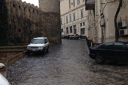 Túl szűk lett Baku a Forma-1-ben? És mi lesz jövőre a szélesebb autókkal...