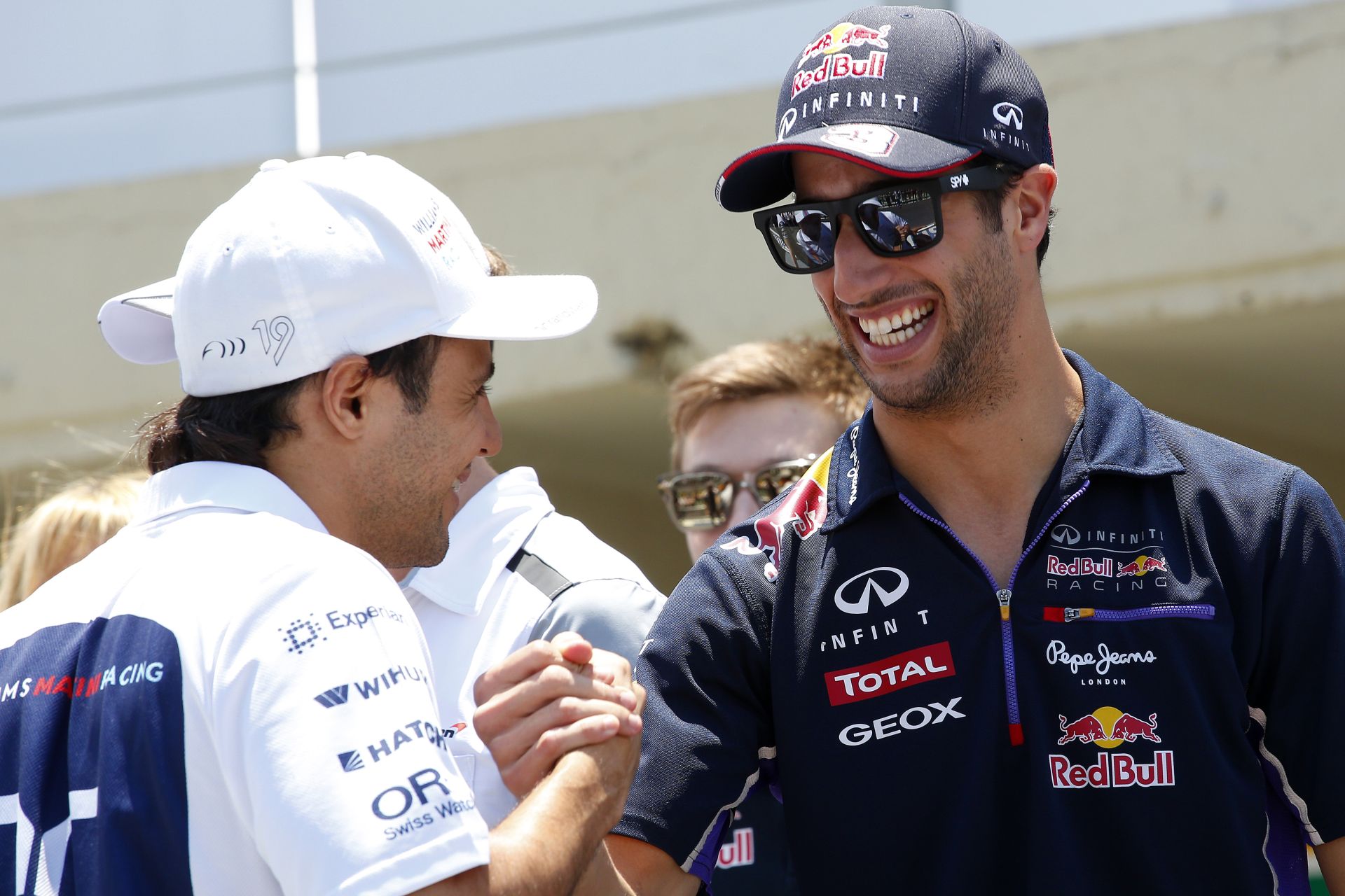 A Red Bull már Felipinho Massa szerződtetésén gondolkodik?