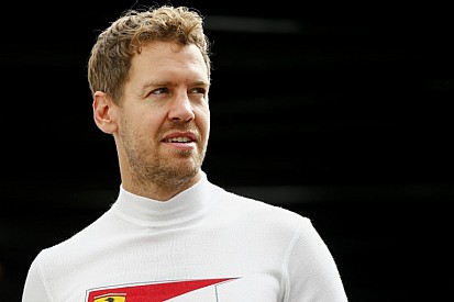 Tündéri: Vettel gyerekrajzot kapott egyik kis szurkolójától!