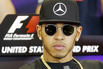 Hamilton is gyászol: Isten veled Muhammad Ali