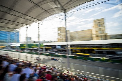 Mintha a bakui paddockban sétálnál: Forma-1 360 fokban