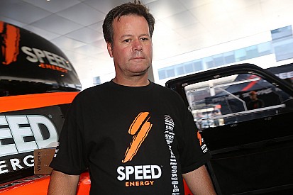 Vader en stiefmoeder Robby Gordon dood aangetroffen