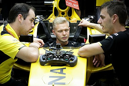 Магнуссен заперечує ультиматум до Renault