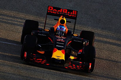 Ricciardo: "Siamo in sei ad andare forte. Siamo tutti vicini!"
