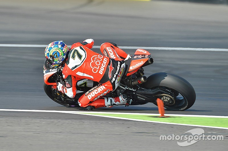 Lausitzring, Gara 1: domina Davies, ma cade Rea e Sykes riapre tutto